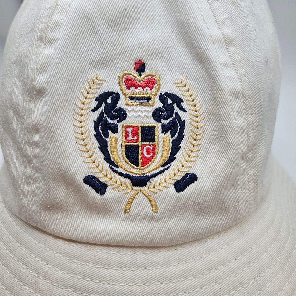 Vintage 1991 Liz Claiborne White Bucket Hat Red Trim Embroidered Crest Logo - Picture 2 of 8
